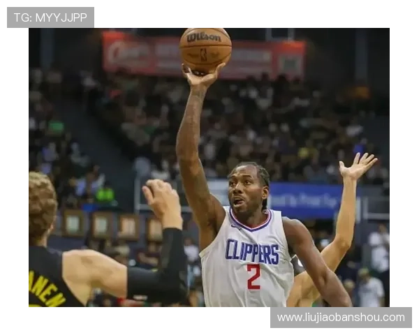 小卡强调季前赛与训练相似强调防守体系的重要性与持续打磨